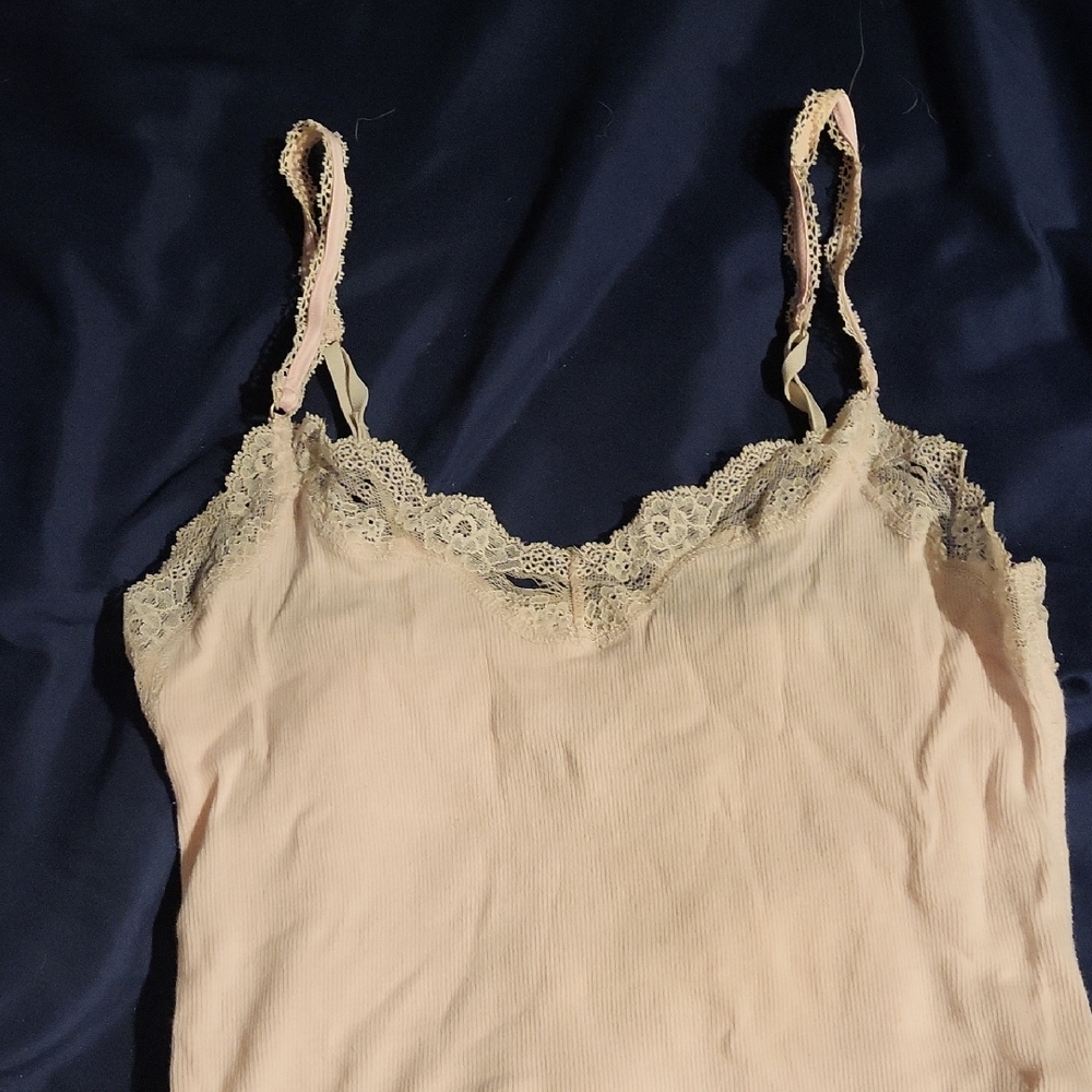 Abercrombie & Fitch Blush Lace Trim Top - Picture 4 of 4